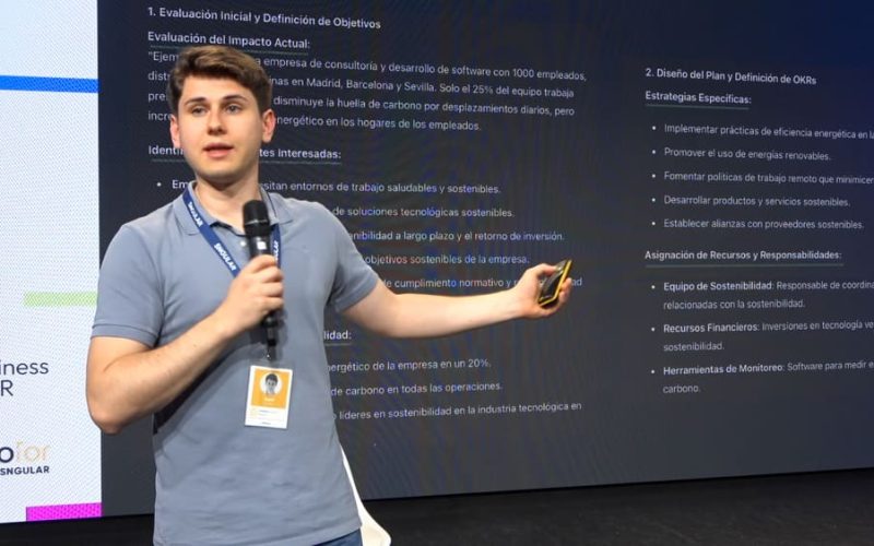 CenteIA integrates Daniel García-Cordero into its professional AI courses